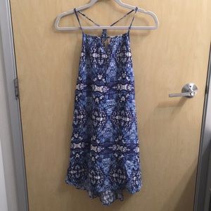 Flowy dress, white and blue.